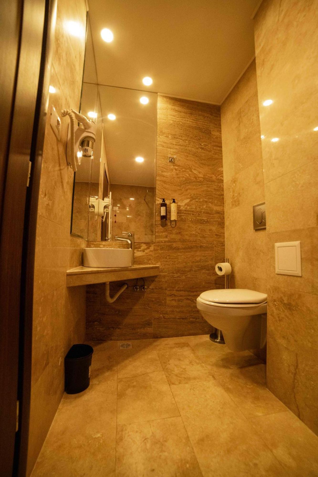 Aparthotel Bucharest Airport Accomodation Otopeni Exteriér fotografie