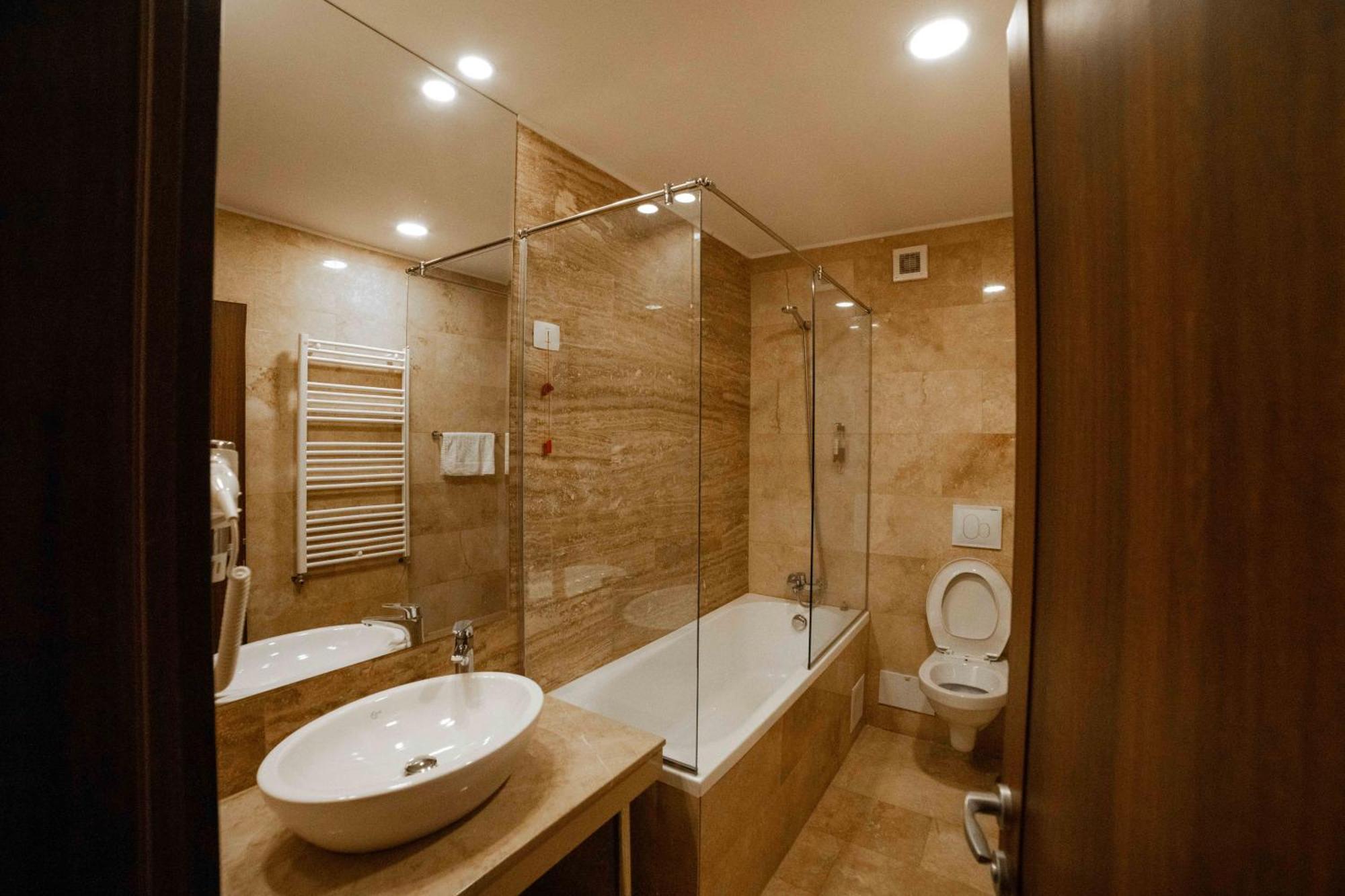 Aparthotel Bucharest Airport Accomodation Otopeni Exteriér fotografie