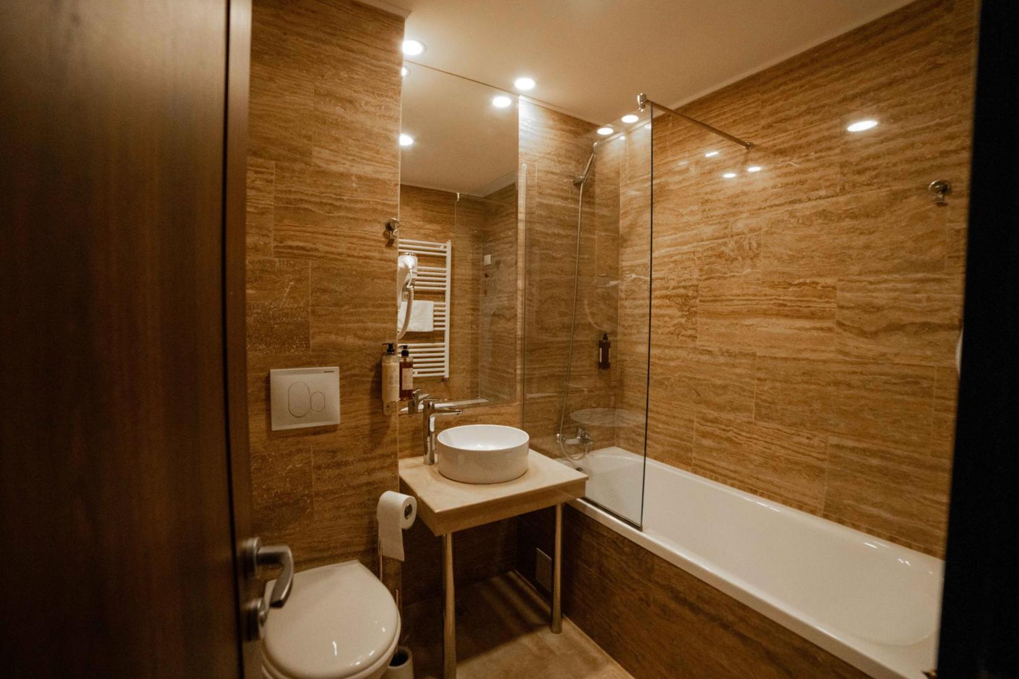Aparthotel Bucharest Airport Accomodation Otopeni Exteriér fotografie