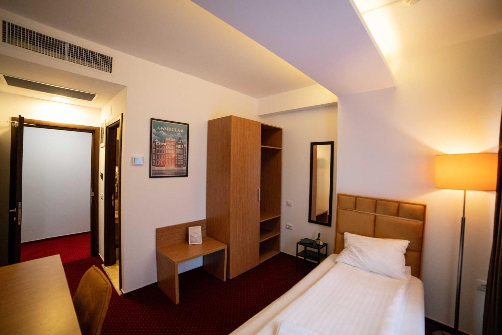 Aparthotel Bucharest Airport Accomodation Otopeni Exteriér fotografie