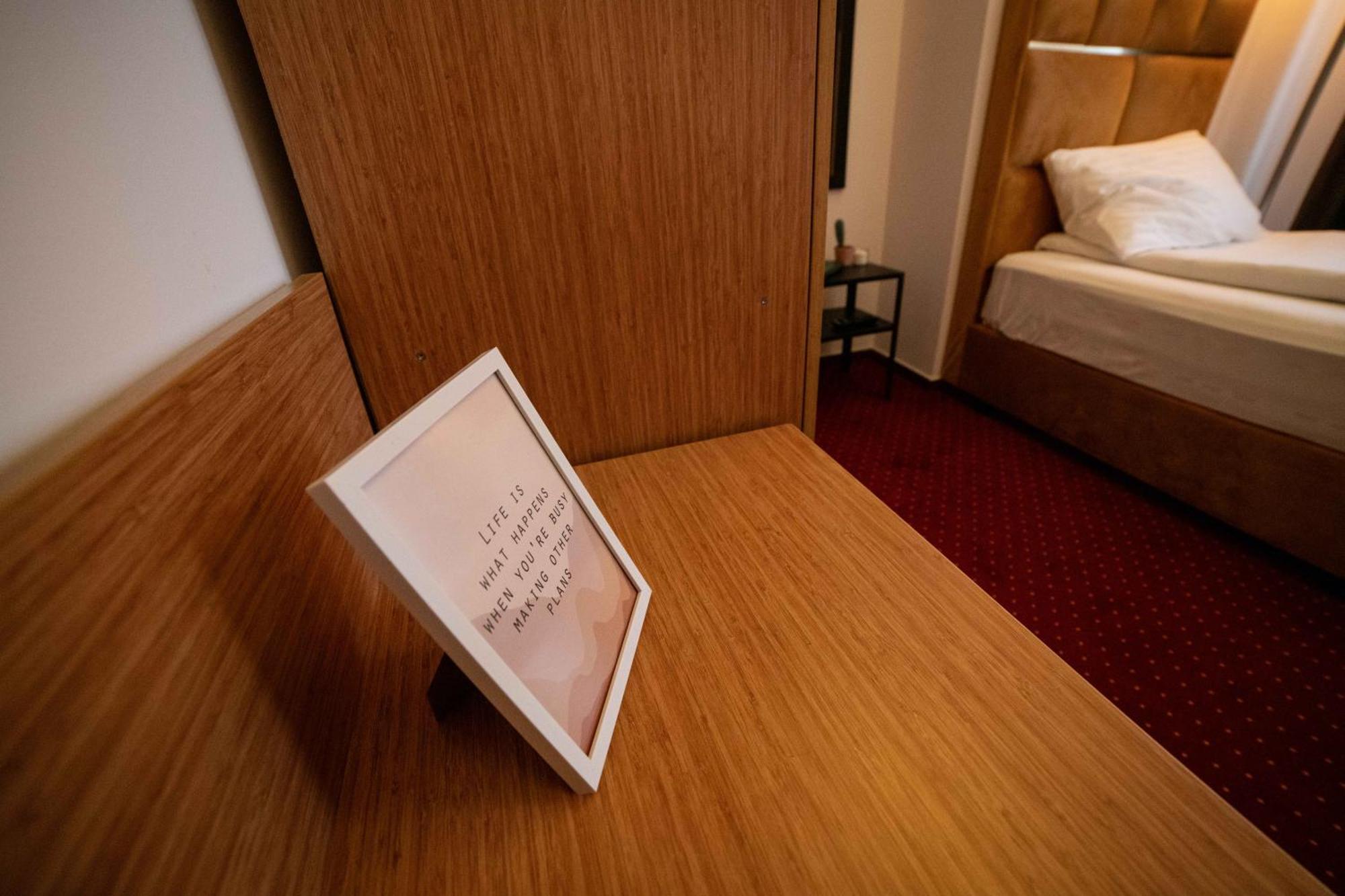 Aparthotel Bucharest Airport Accomodation Otopeni Exteriér fotografie