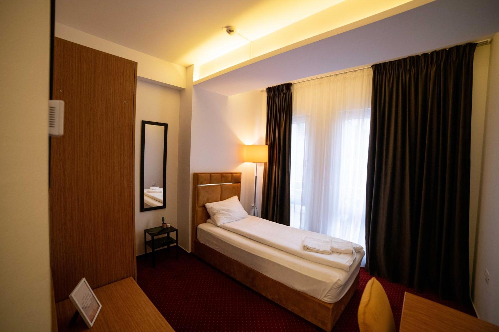 Aparthotel Bucharest Airport Accomodation Otopeni Exteriér fotografie