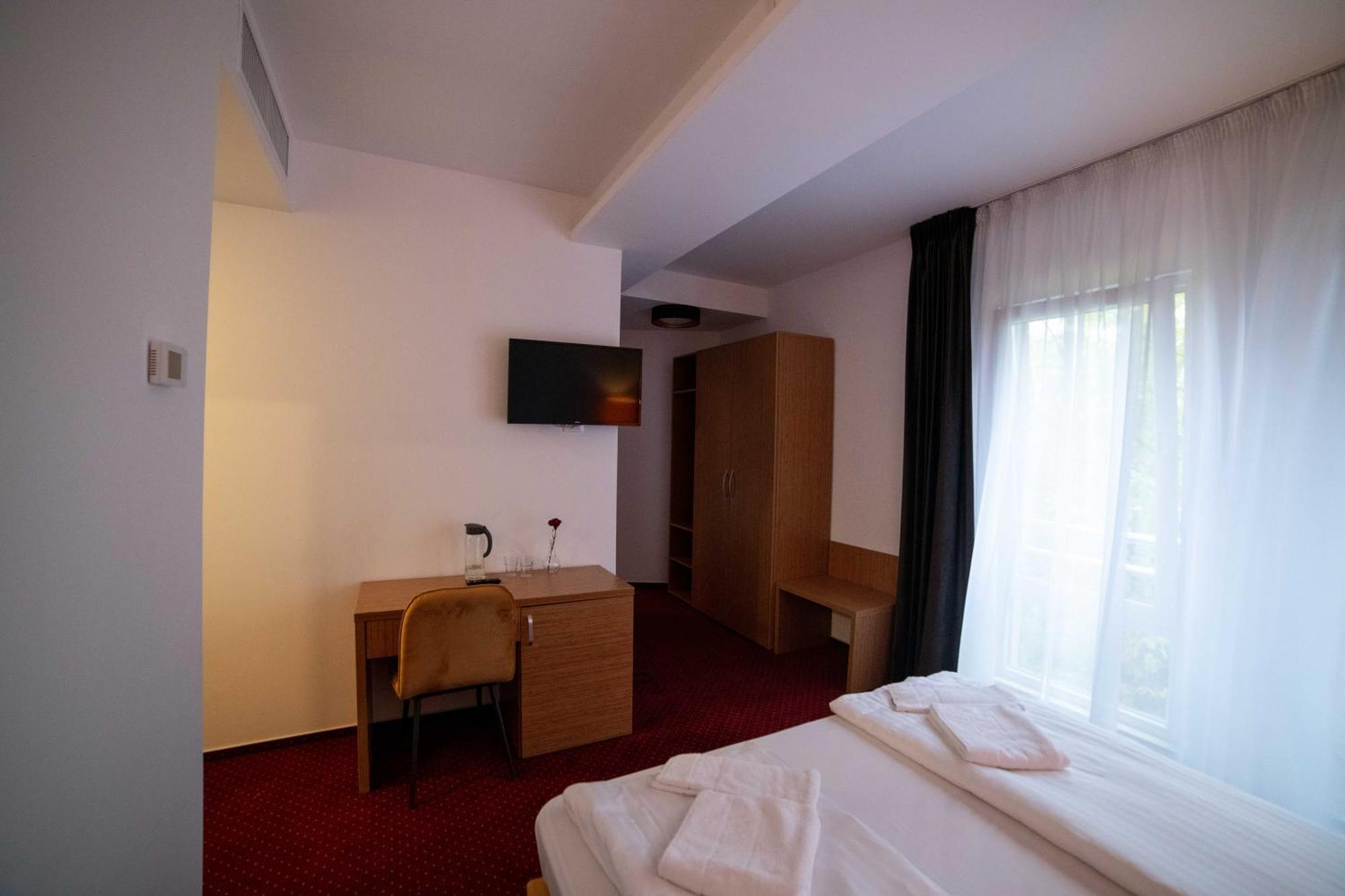Aparthotel Bucharest Airport Accomodation Otopeni Exteriér fotografie